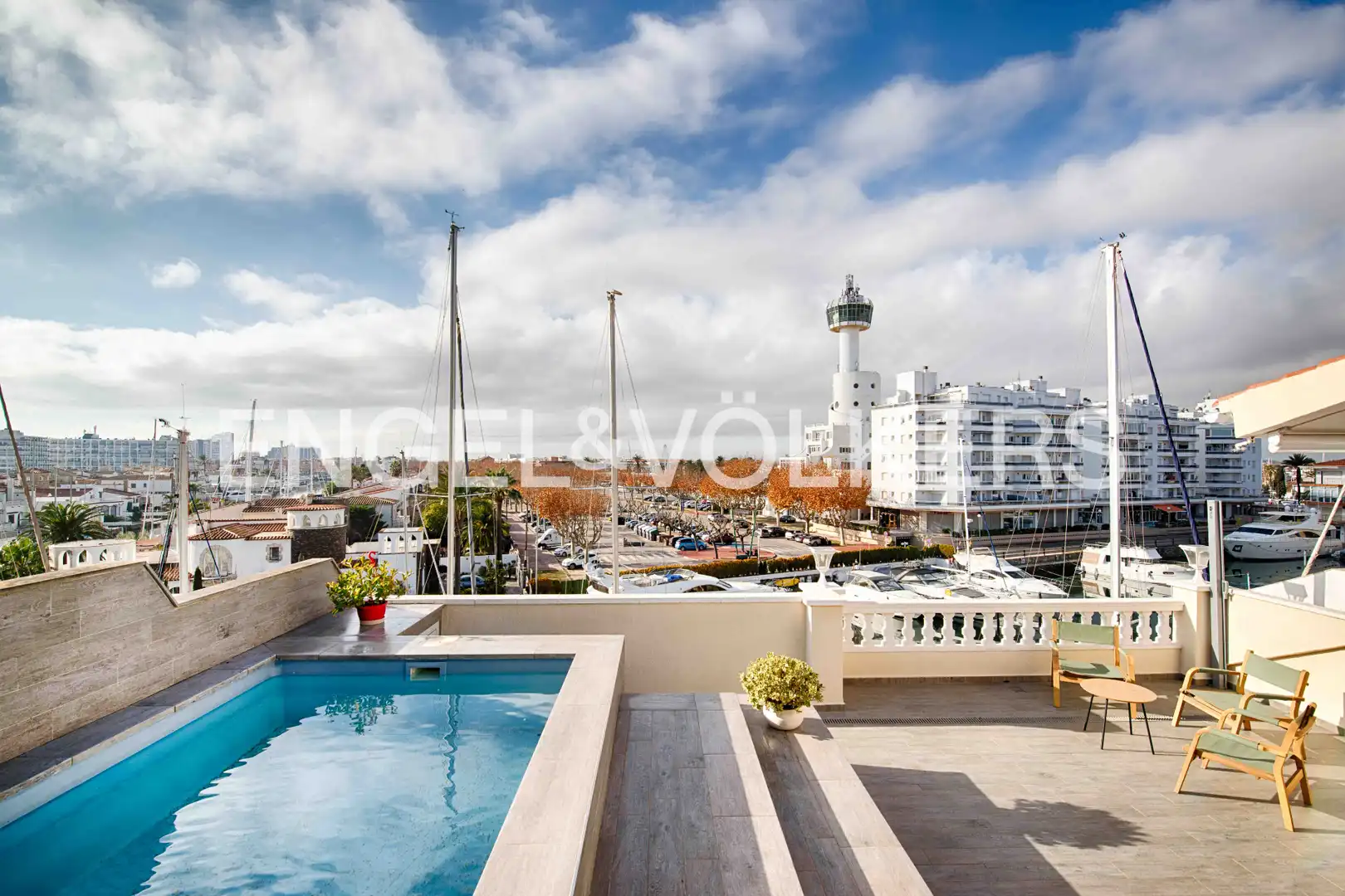 Dúplex con ascensor en venta en Carrer Cavall de Mar