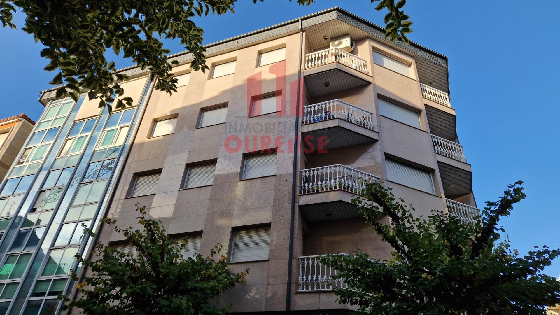 Vista exterior de Pis de lloguer en Ourense Capital  amb Calefacció, Traster i Balcó