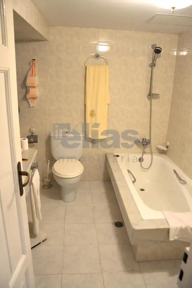 Casa amb terrassa en venda a Campus Sur - Santa Marta, imagen 9