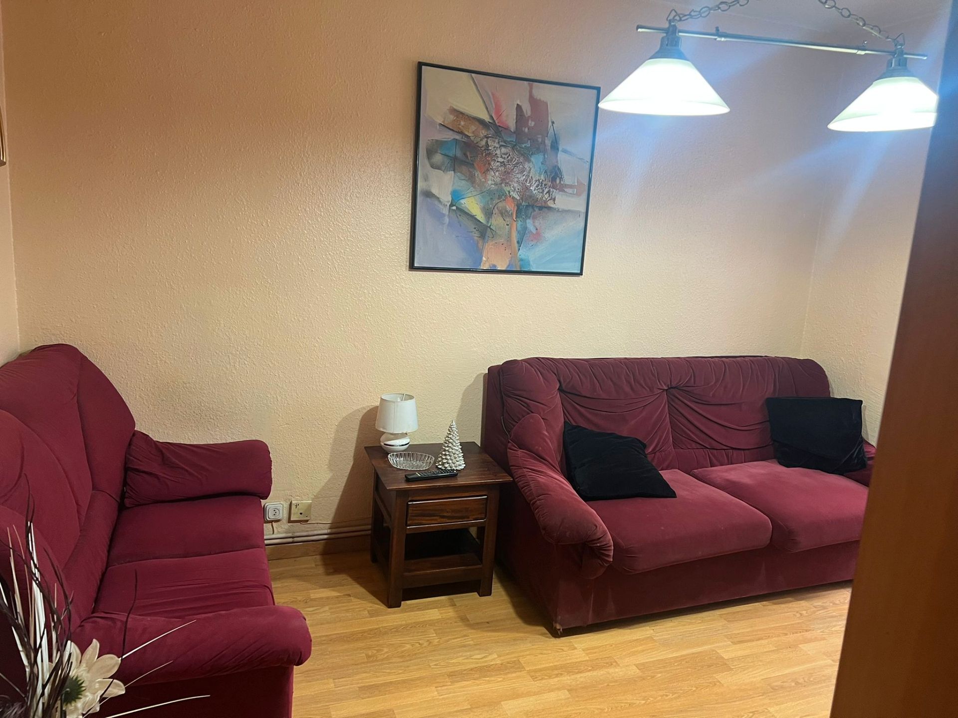 Sala d'estar de Pis de lloguer en  Zaragoza Capital amb Calefacció, Parquet i Moblat