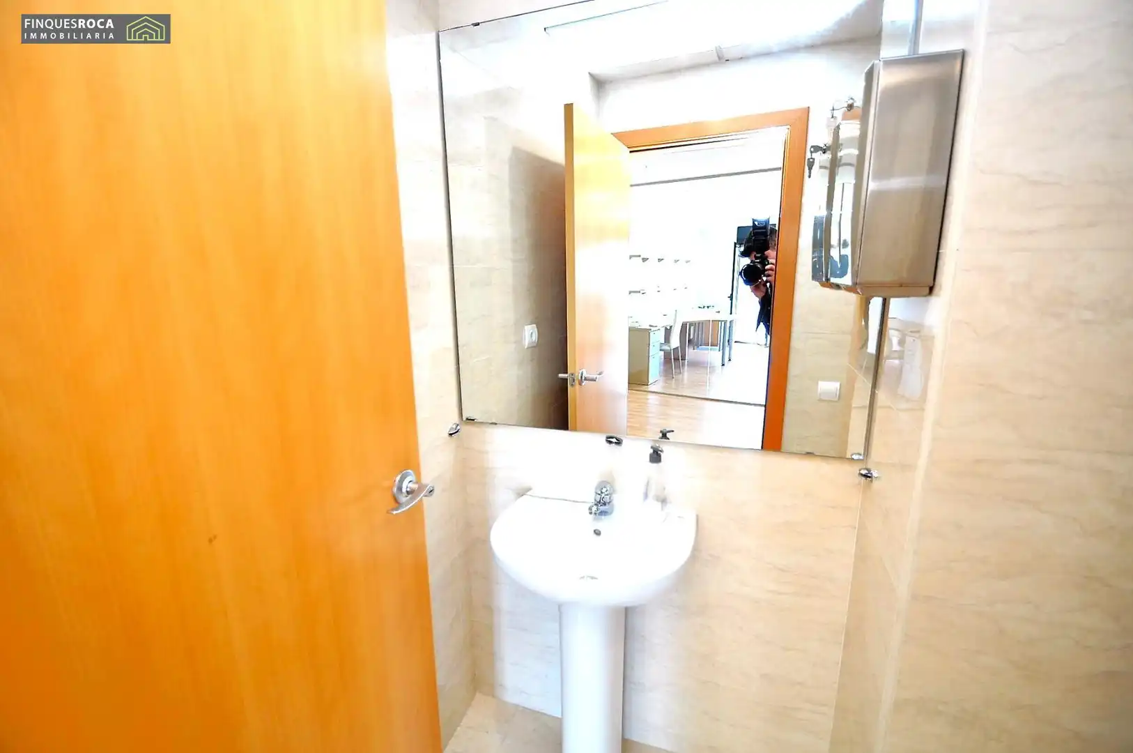 Business premises to rent in Centre, imagen 10