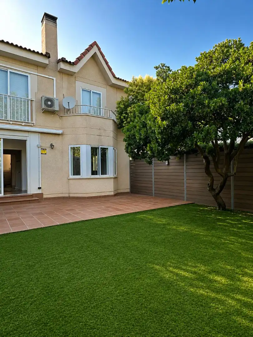 Terrace of Detached homes for rent in San Agustín del Guadalix  with Air Conditioner, Heating and Oven