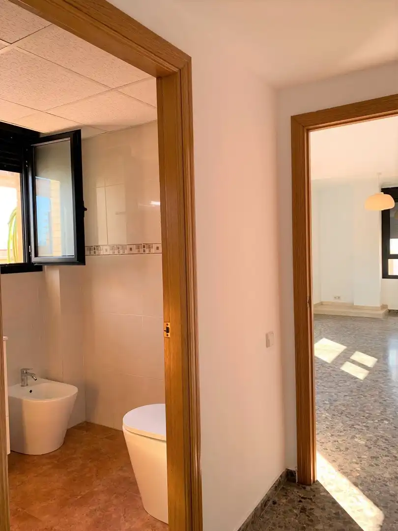 Wohnung zur Miete in Florista, Barrio de Benicalap