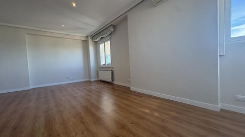 Foto 4 de Piso de alquiler en De Caleruega, Costillares, Madrid Capital