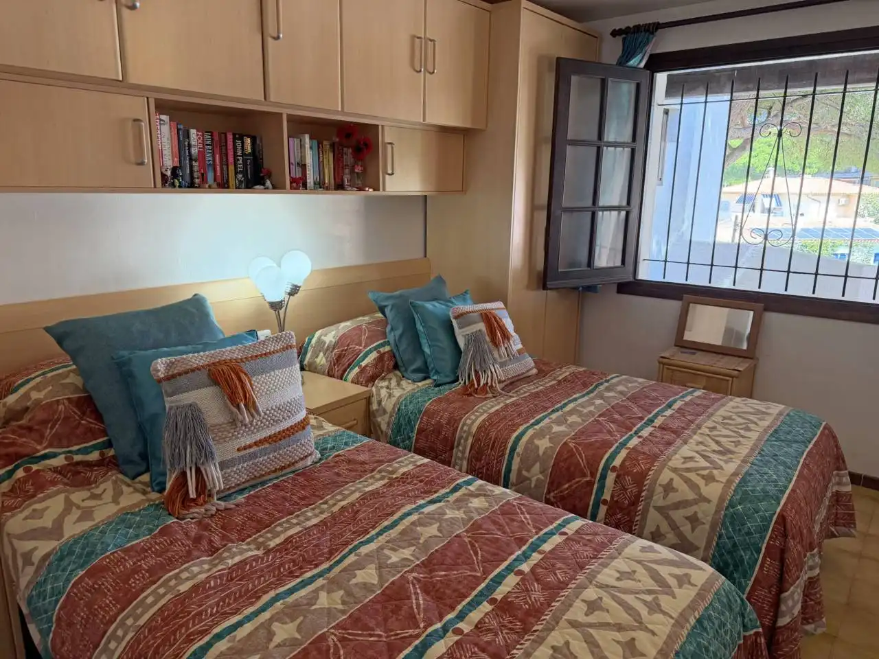 Bedroom of Flat for sale in L'Escala  with Terrace, Furnished and Community pool