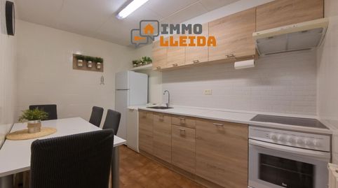 Foto 2 de Casa adosada en venta en Calle Forn, Artesa de Segre, Lleida