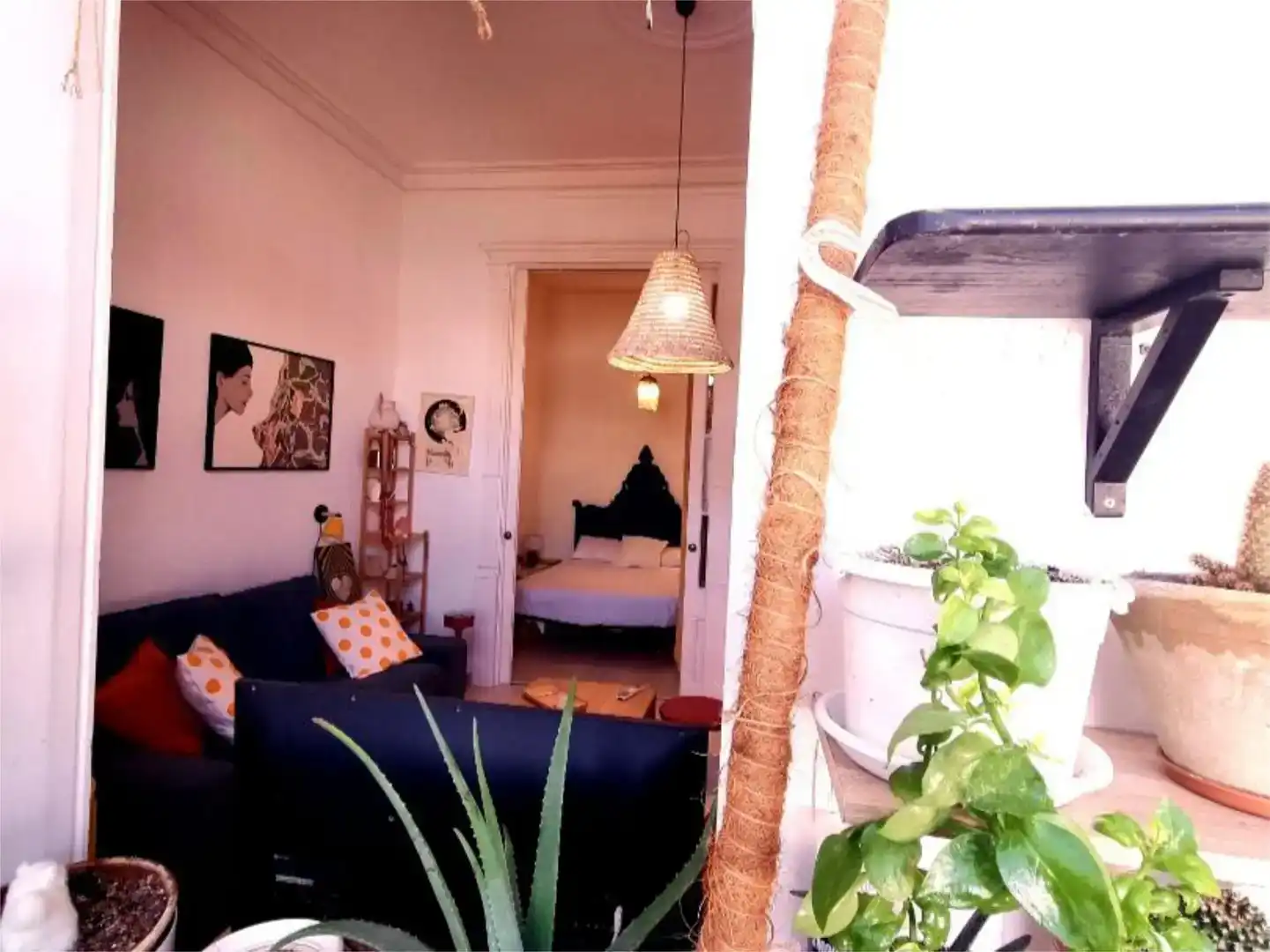 Dormitori de Apartament per a compartir en Barcelona amb Aire condicionat, Jardí privat i Parquet