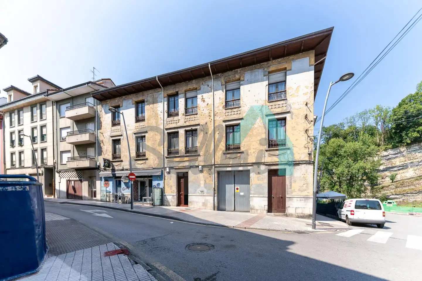 Vista exterior de Pis en venda en Piloña amb Parquet