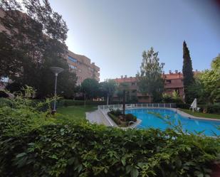 Swimming pool of Flat for sale in  Toledo Capital  with Air Conditioner, Heating and Storage room