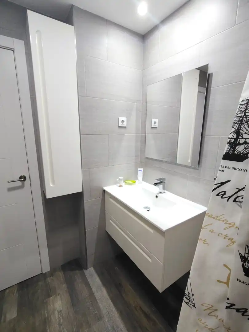 Baño de Piso en venta en Getafe con Aire acondicionado, Calefacción y Terraza