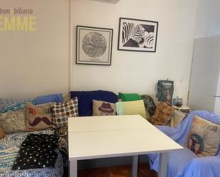 Living room of Apartment for sale in Ronda  with Air Conditioner, Furnished and Community pool