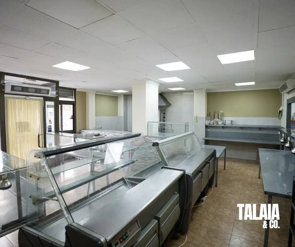 Business premises for sale in Carrer Beniparrell, imagen 14