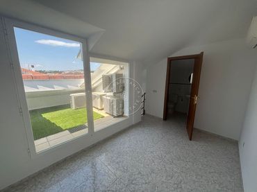 Appartement compact avec ascenseur à vendre à Ciutat de la paz