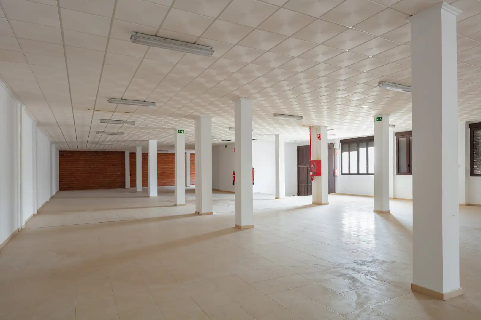 Business premises for sale in Gata de Gorgos, imagen 9