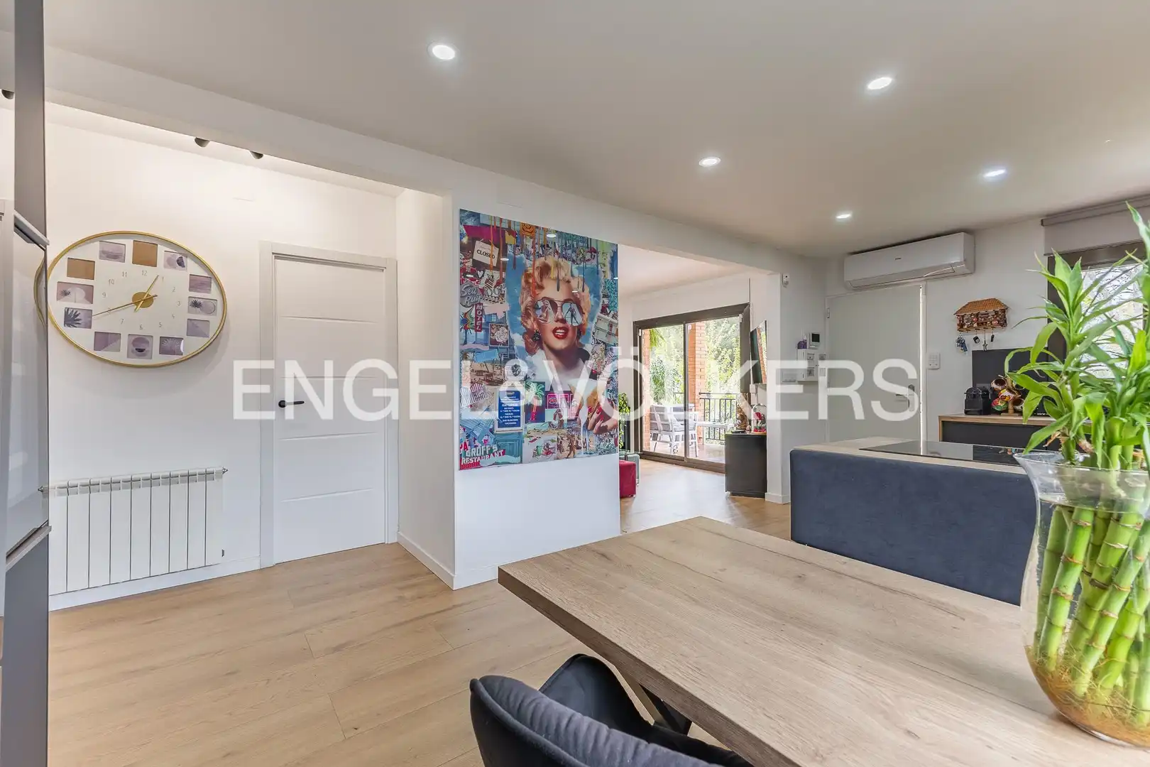 Comedor de Casa adosada en venta en Terrassa con Aire acondicionado, Calefacción y Jardín privado