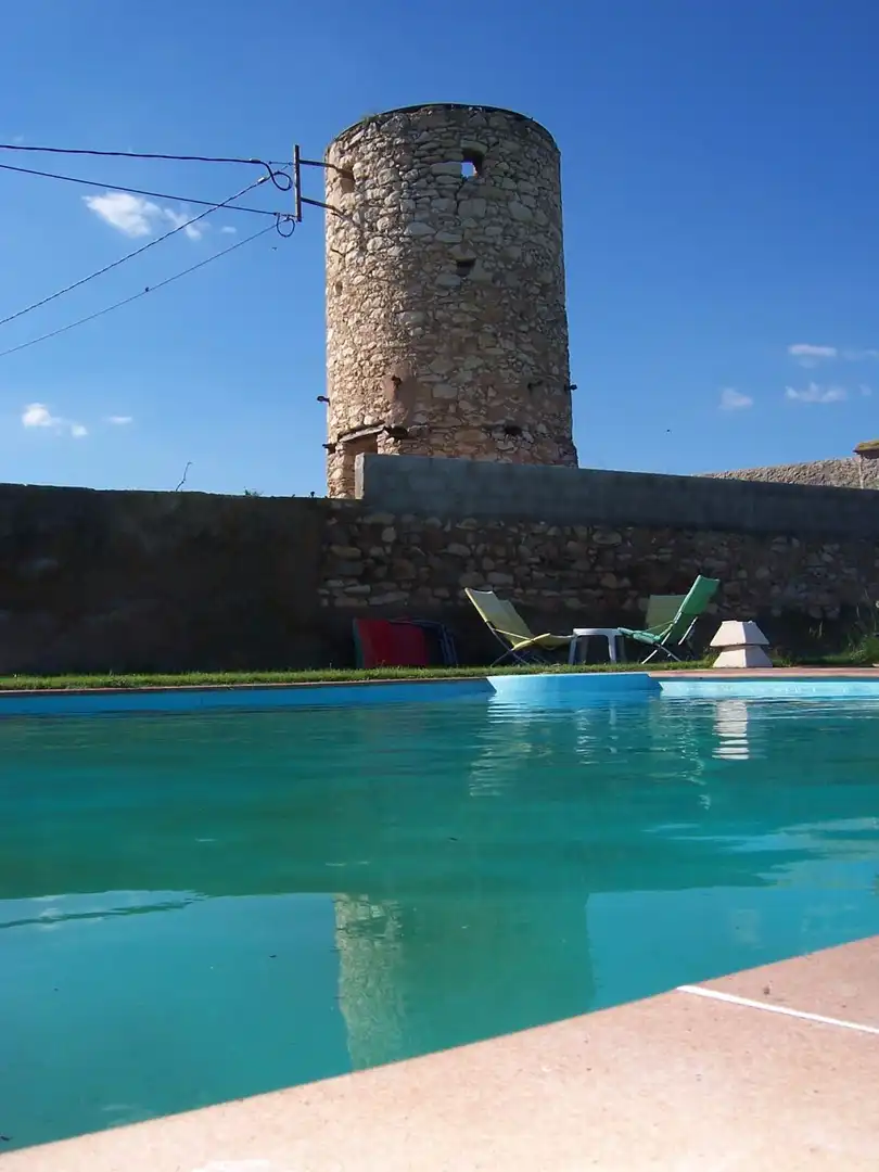 Piscina de Edifici en venda en Benissanet