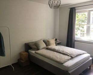 Dormitori de Apartament de lloguer en  Cádiz Capital amb Moblat i Es permeten mascotes