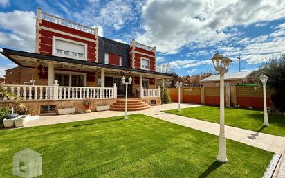 Jardí de Casa o xalet en venda en Arroyomolinos (Madrid) amb Aire condicionat, Calefacció i Jardí privat