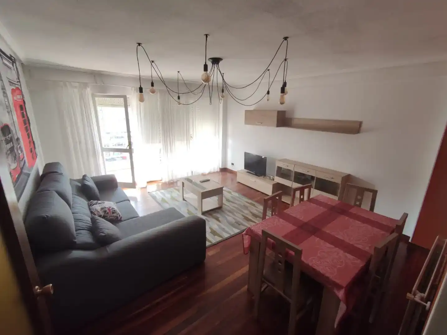 Wohnzimmer von Wohnung zur Miete in Laredo mit Balkon