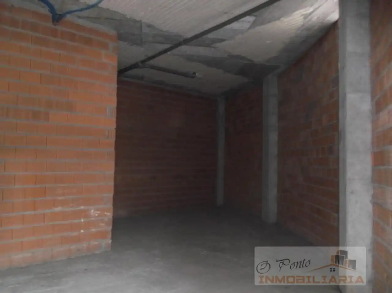 Local comercial en venta en A Malata - Catabois - Ciudad Jardín, imagen 2