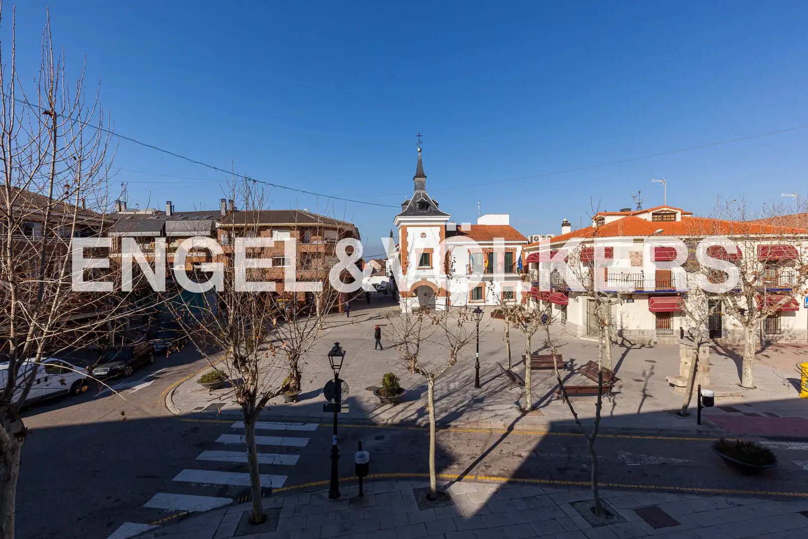 Vista exterior de Casa adosada en venda en Fuente El Saz de Jarama amb Calefacció, Jardí privat i Terrassa