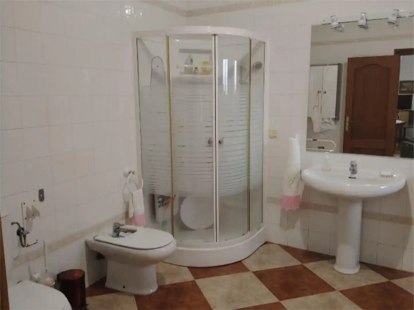 Bany de Casa adosada en venda en Torremejía amb Aire condicionat i Jardí privat