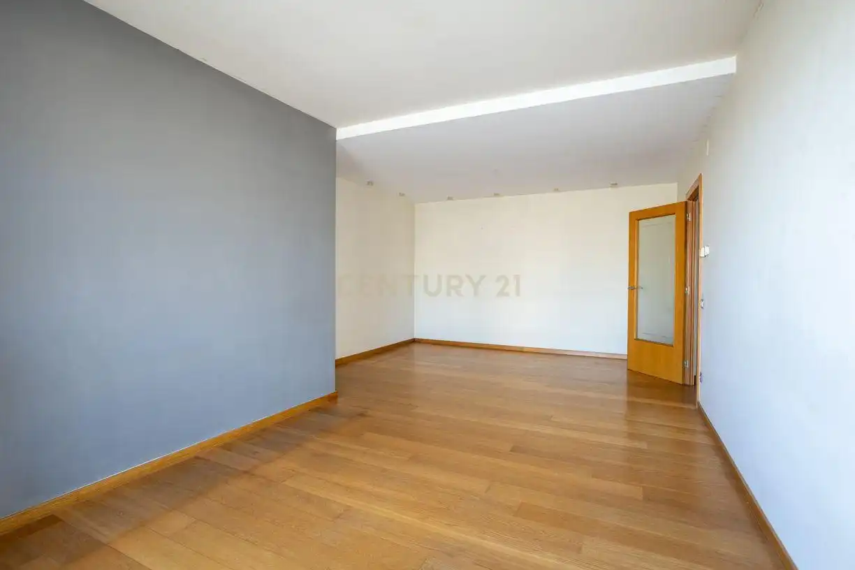 Apartamento en venta en Badalona con Jardín privado, Piscina y Balcón