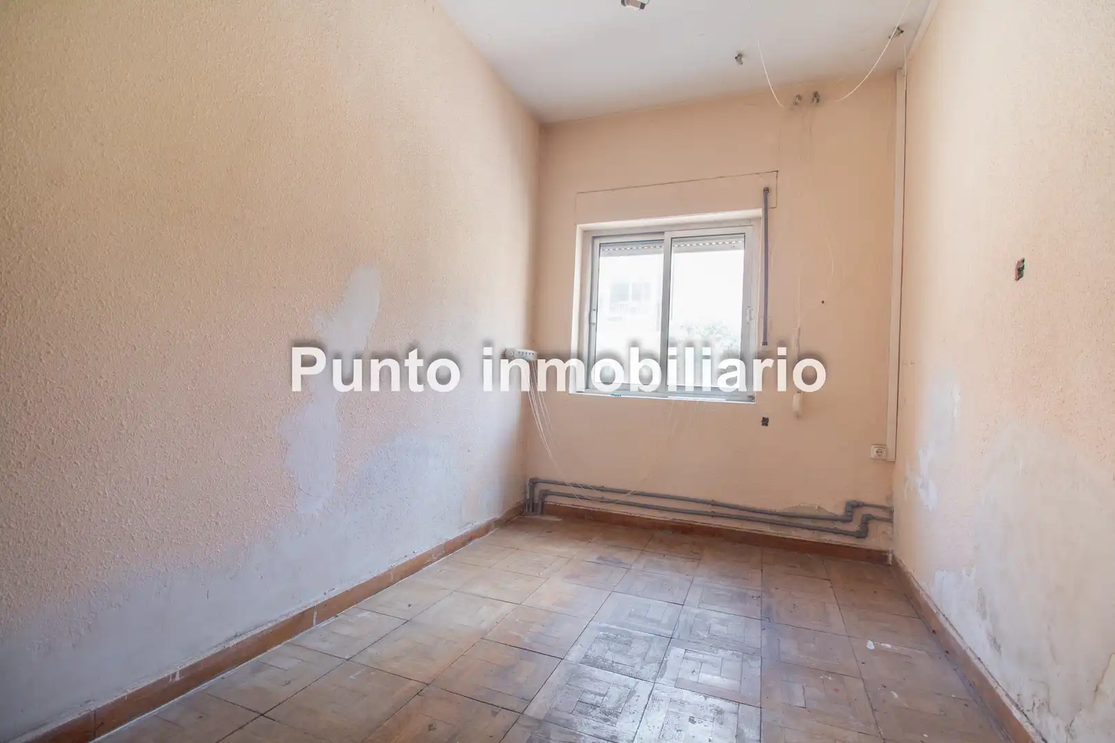 Dormitori de Pis en venda en Valladolid amb Calefacció, Parquet i Terrassa
