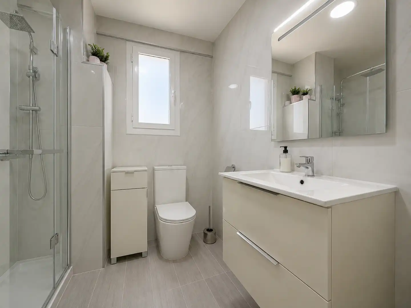 Baño de Piso en venta en Badalona con Aire acondicionado y Calefacción