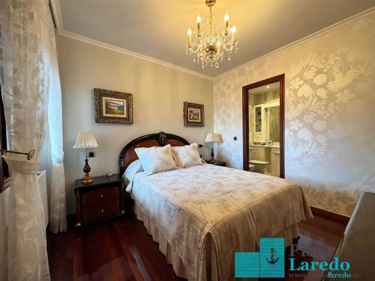 Flat for rent in Calle Marqués de Valdecilla, 8, Centro