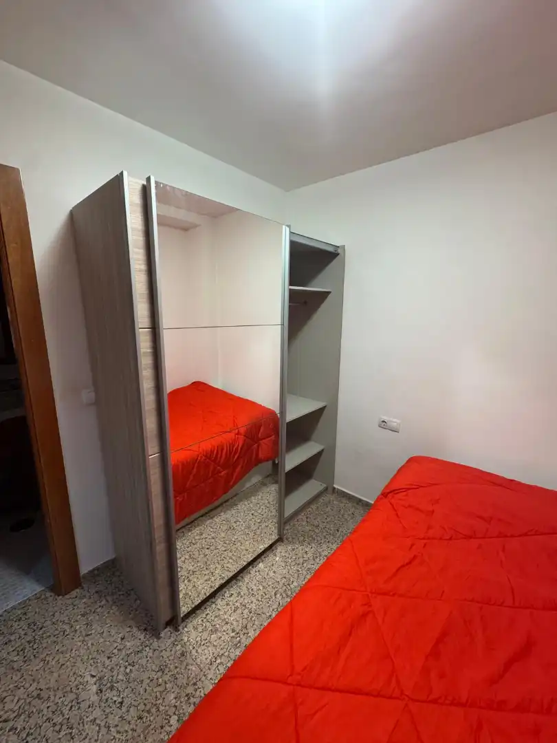 Bedroom of Flat for rent in Granada  with Air Conditioner, Heating and Furnished