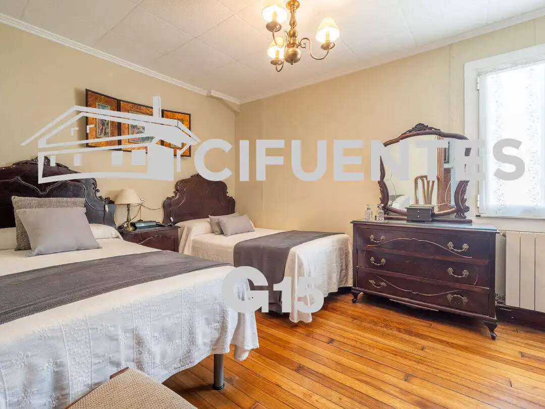 Bedroom of Flat for sale in Usurbil  with Heating and Furnished