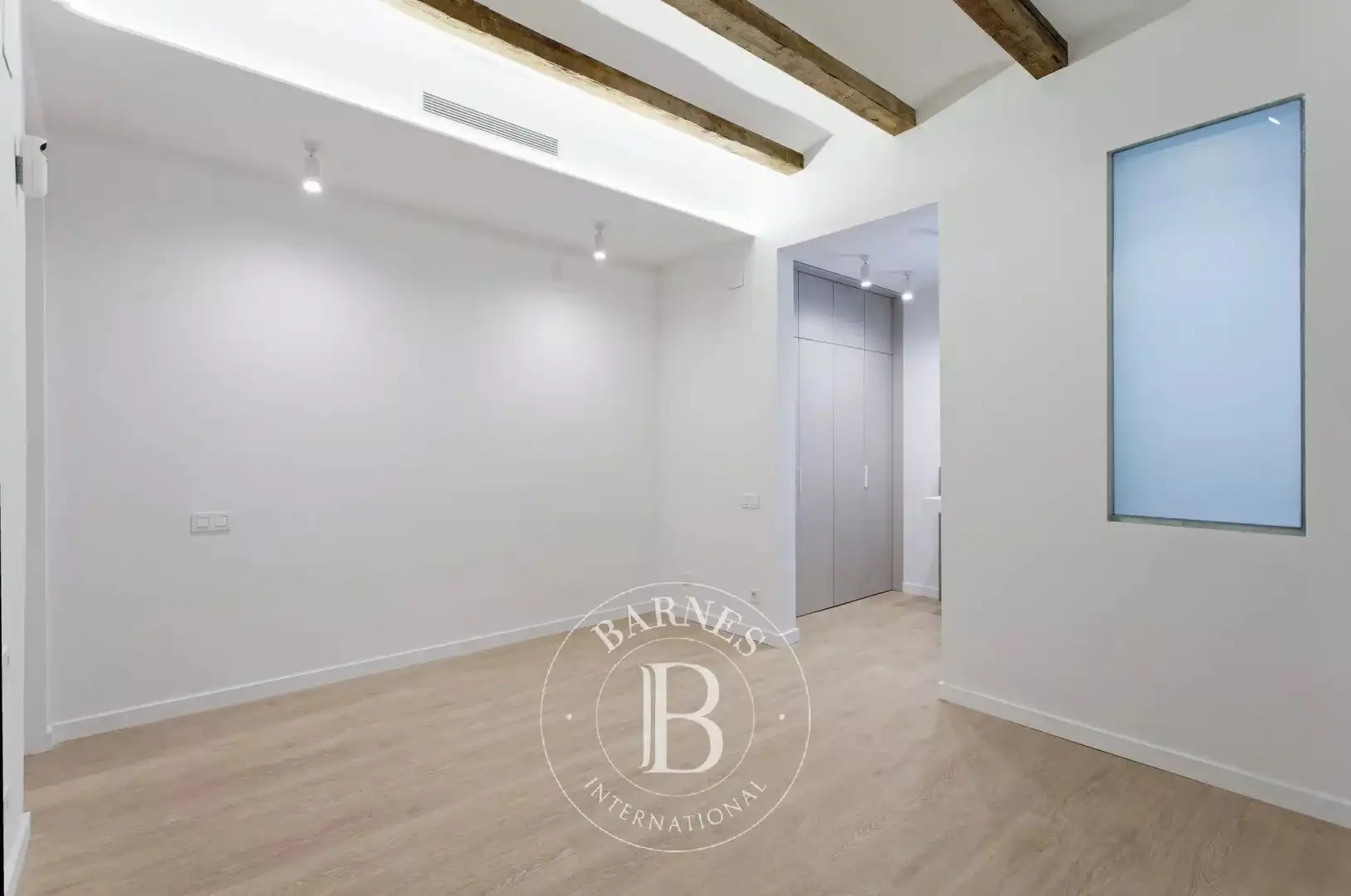 Wohnung zum Verkauf in Barcelona mit Klimaanlage