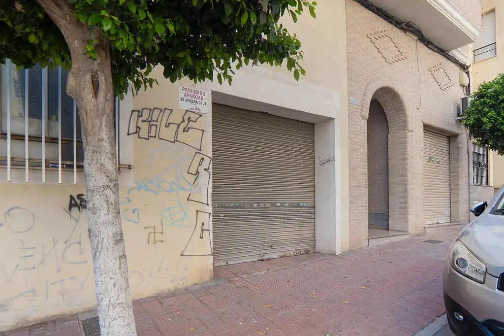 Local comercial en venda a MAYOR