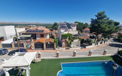 Schwimmbecken von Haus oder Chalet zum verkauf in Aranjuez mit Klimaanlage, Terrasse und Schwimmbad