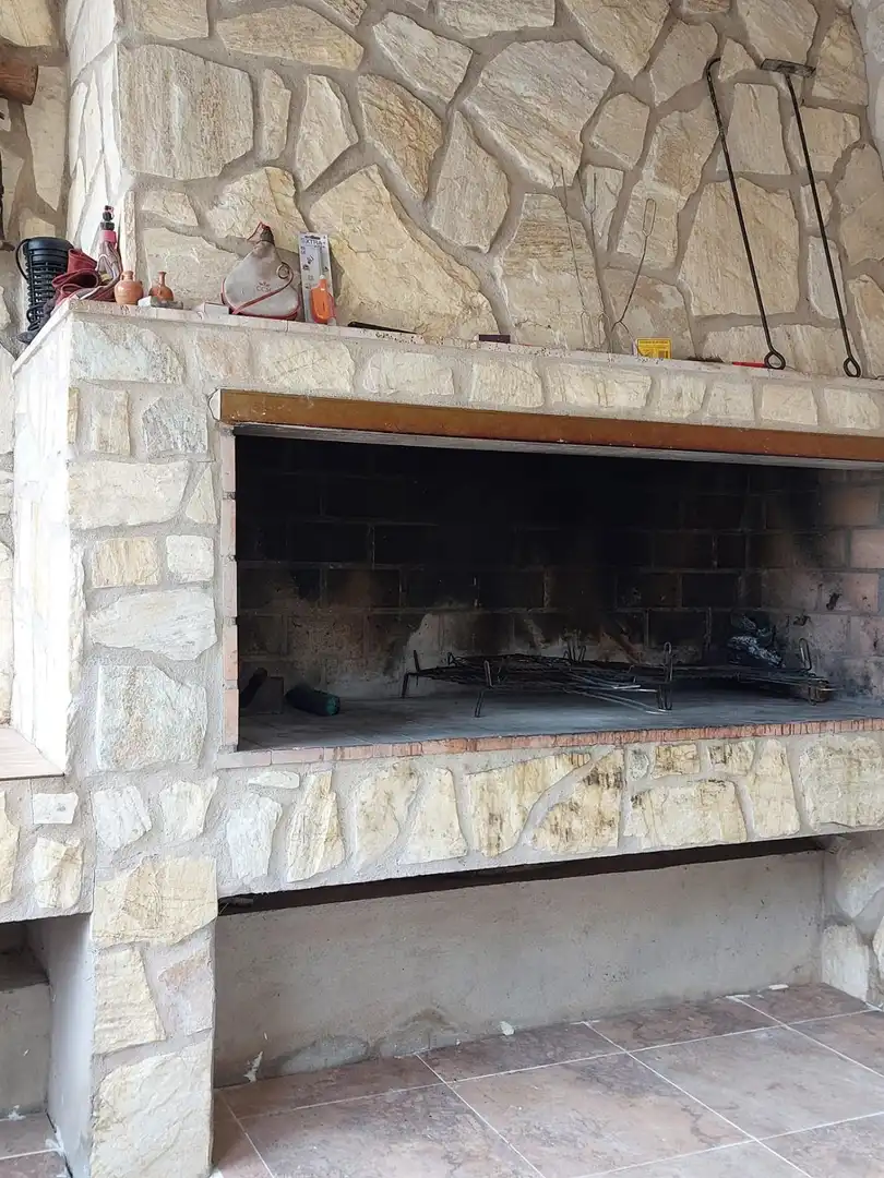 Finca rústica en venda en La Almarcha  amb Calefacció, Jardí privat i Piscina