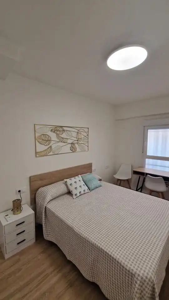 Schlafzimmer von Wohnung zur Miete in Moncada mit Klimaanlage, Terrasse und Möbliert