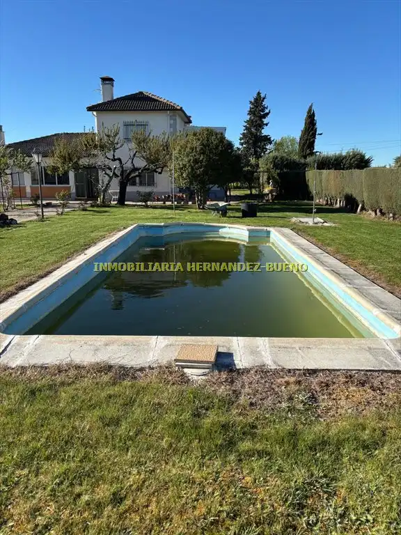 Piscina de Casa o chalet en venta en Pelabravo con Calefacción, Jardín privado y Terraza