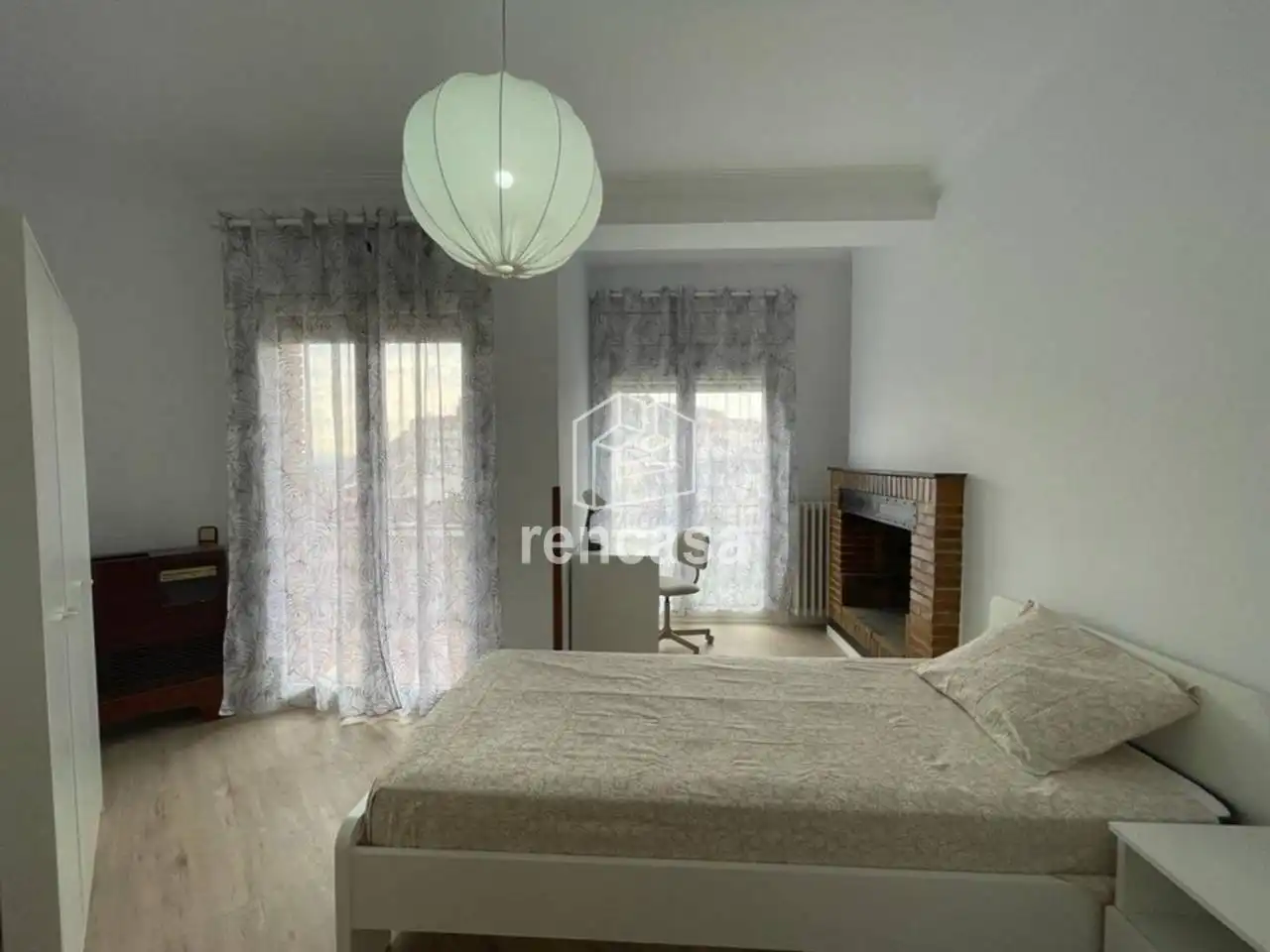 Schlafzimmer von Wohnung zur Miete in Lleida mit Klimaanlage, Heizung und Parkett