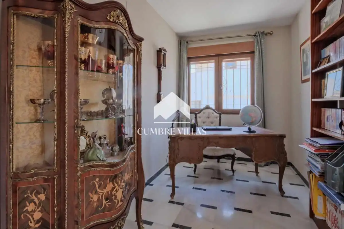 Comedor de Casa o chalet en venta en Almuñécar con Jardín privado, Terraza y Amueblado