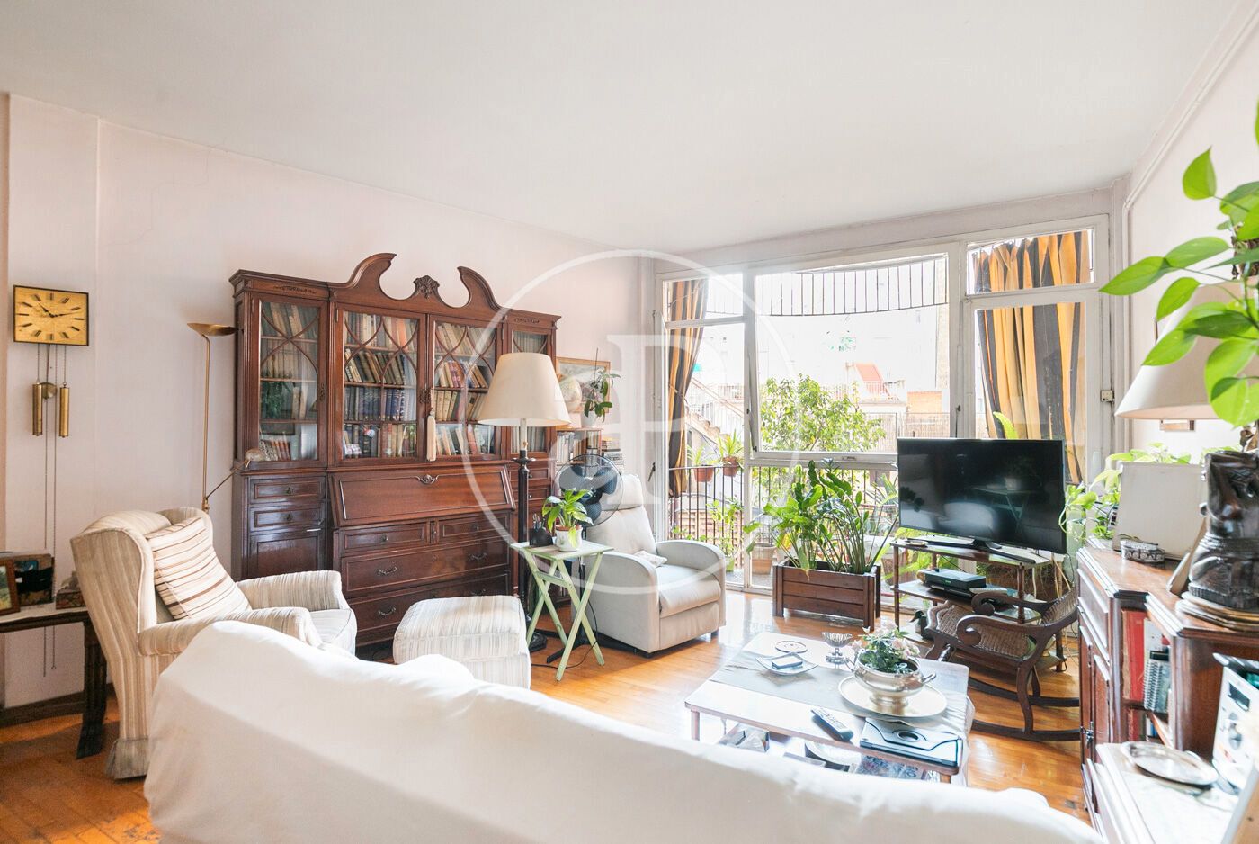 Sala de estar de Piso en venta en  Barcelona Capital con Calefacción, Terraza y Trastero