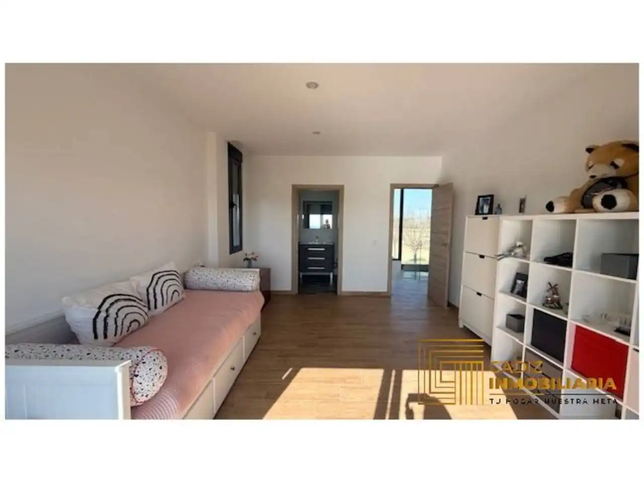 Dormitori de Casa o xalet en venda en Puerto Real amb Aire condicionat, Calefacció i Jardí privat