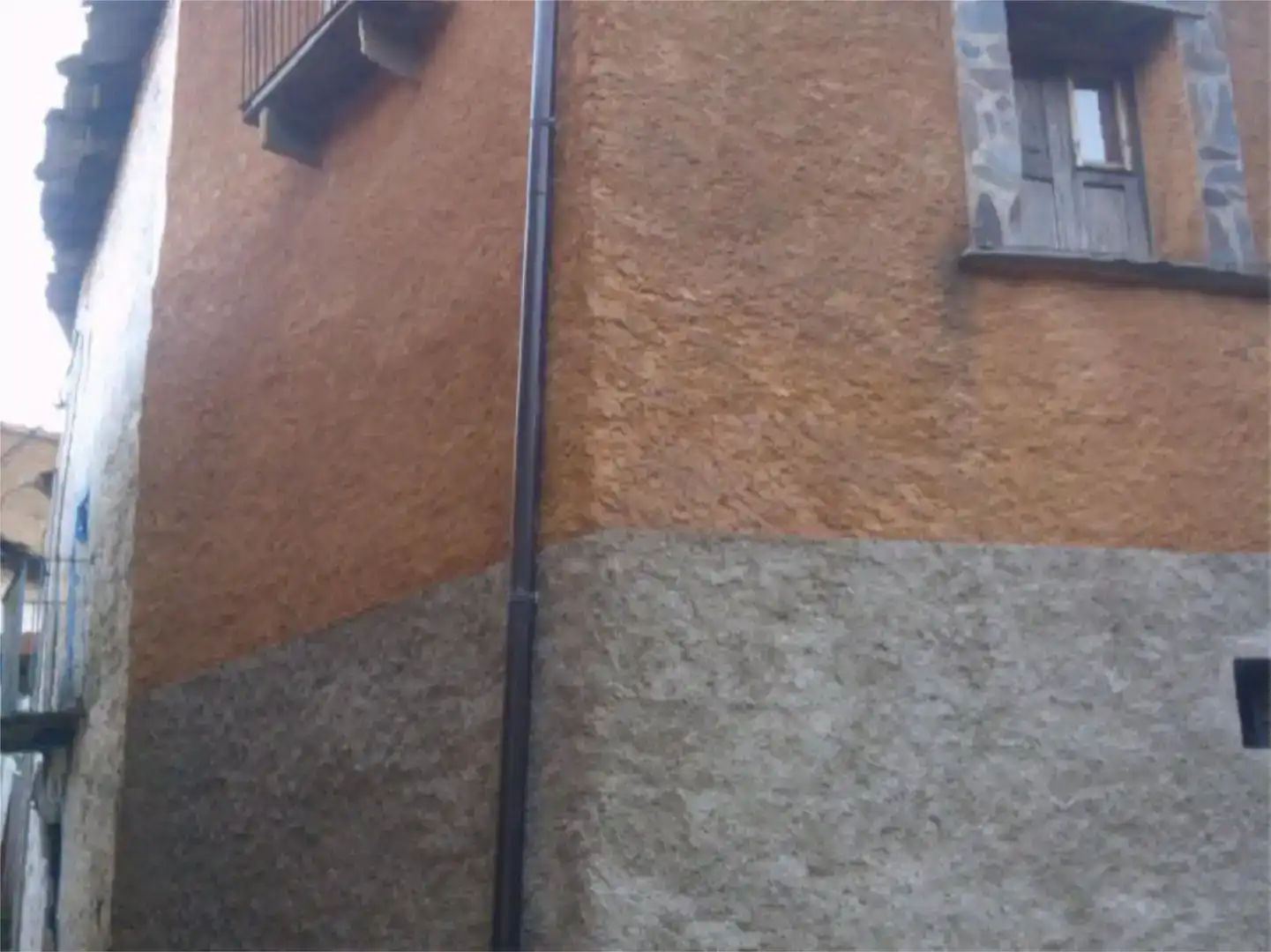 Vista exterior de Casa adosada en venda en Pinofranqueado amb Balcó