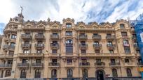 Vista exterior de Pis en venda en Bilbao  amb Calefacció i Traster