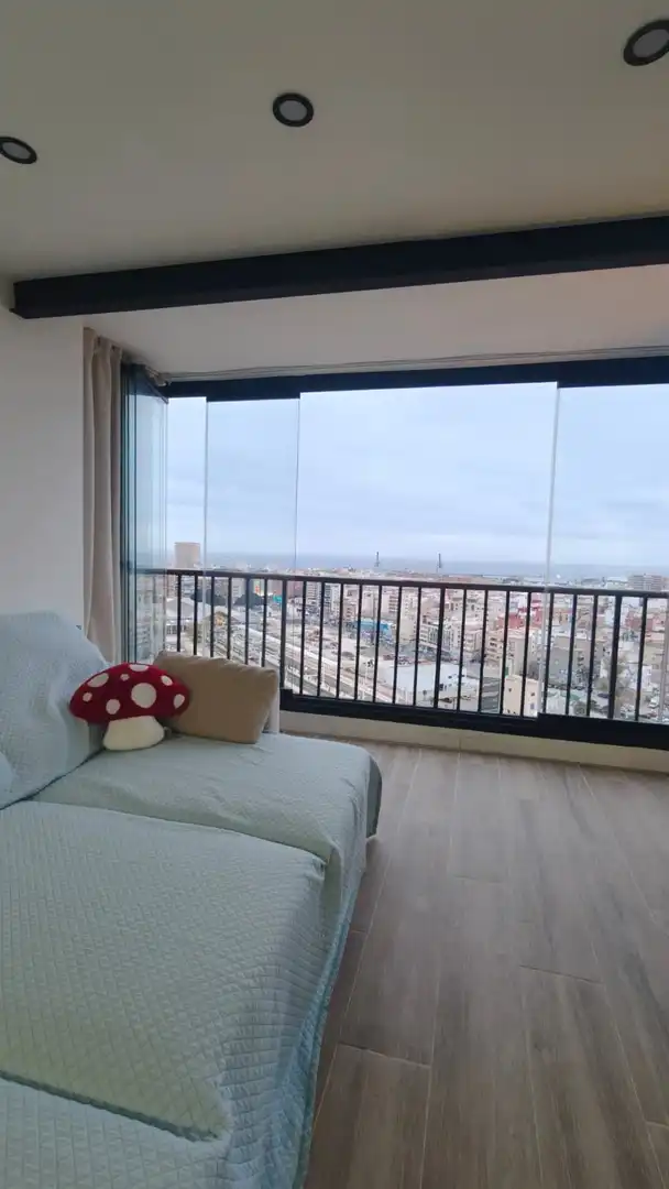Dormitori de Pis en venda en Alicante / Alacant amb Aire condicionat, Calefacció i Moblat