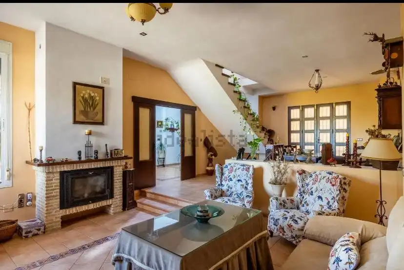 Sala de estar de Casa o chalet en venta en Olivares con Aire acondicionado, Calefacción y Jardín privado