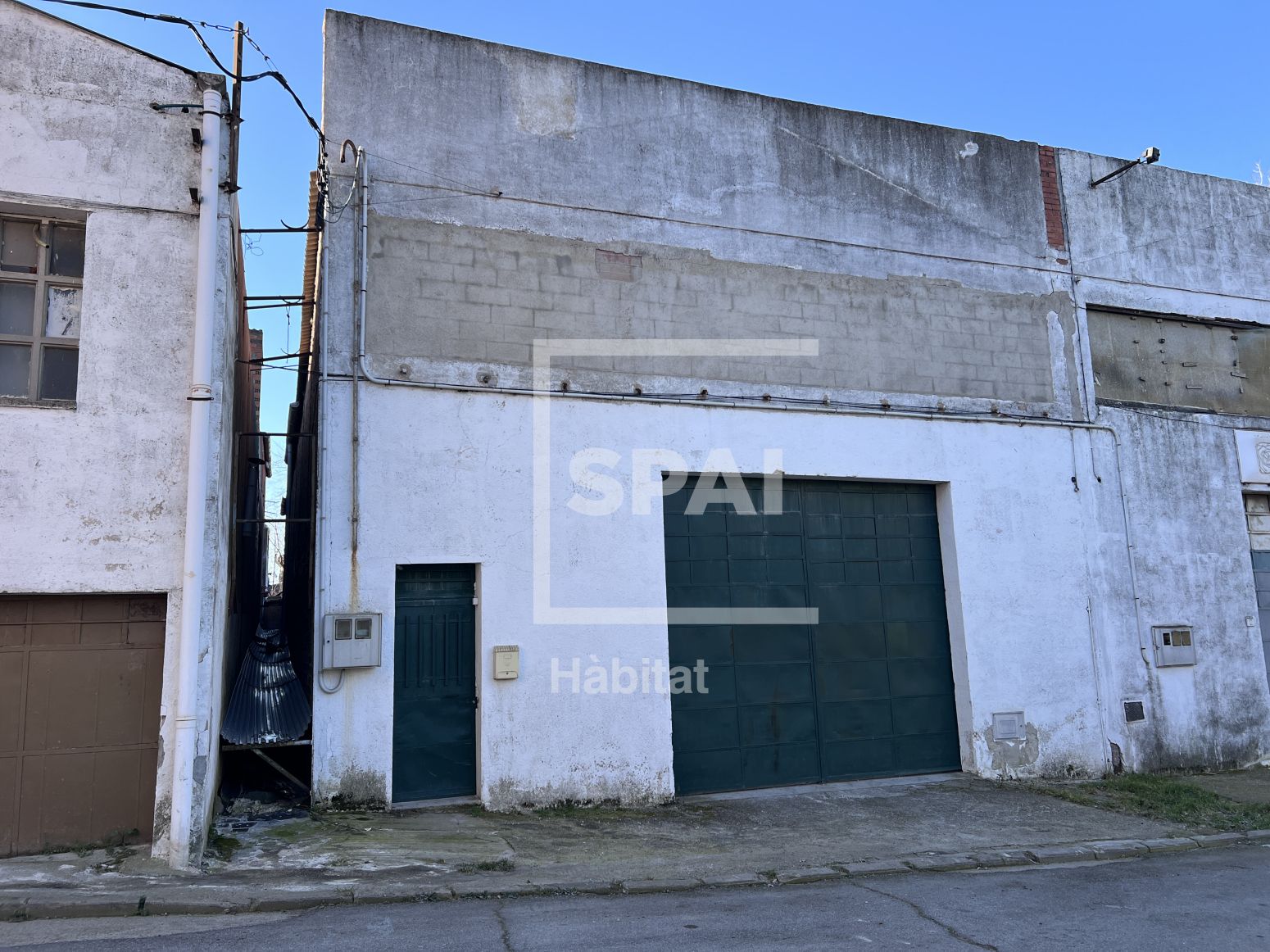 Exterior view of Industrial buildings for sale in Balenyà