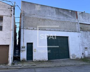 Vista exterior de Nau industrial en venda en Balenyà