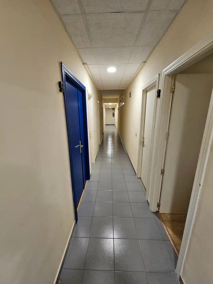 Büro zum Verkauf in Toledo mit Klimaanlage, Heizung und Abstellraum