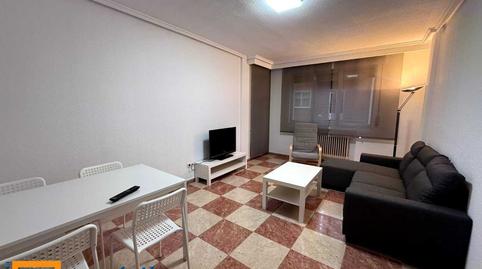 Photo 3 of Flat for rent in Calle Pérez Oliva, Labradores, Salamanca Capital